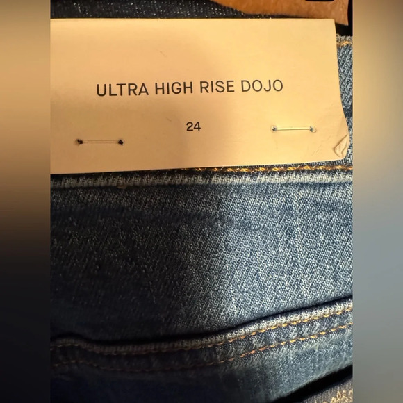 7 For All Mankind Dojo Ultrahigh Waist Flare Leg Jeans in Piney Size 24 - Picture 4 of 7